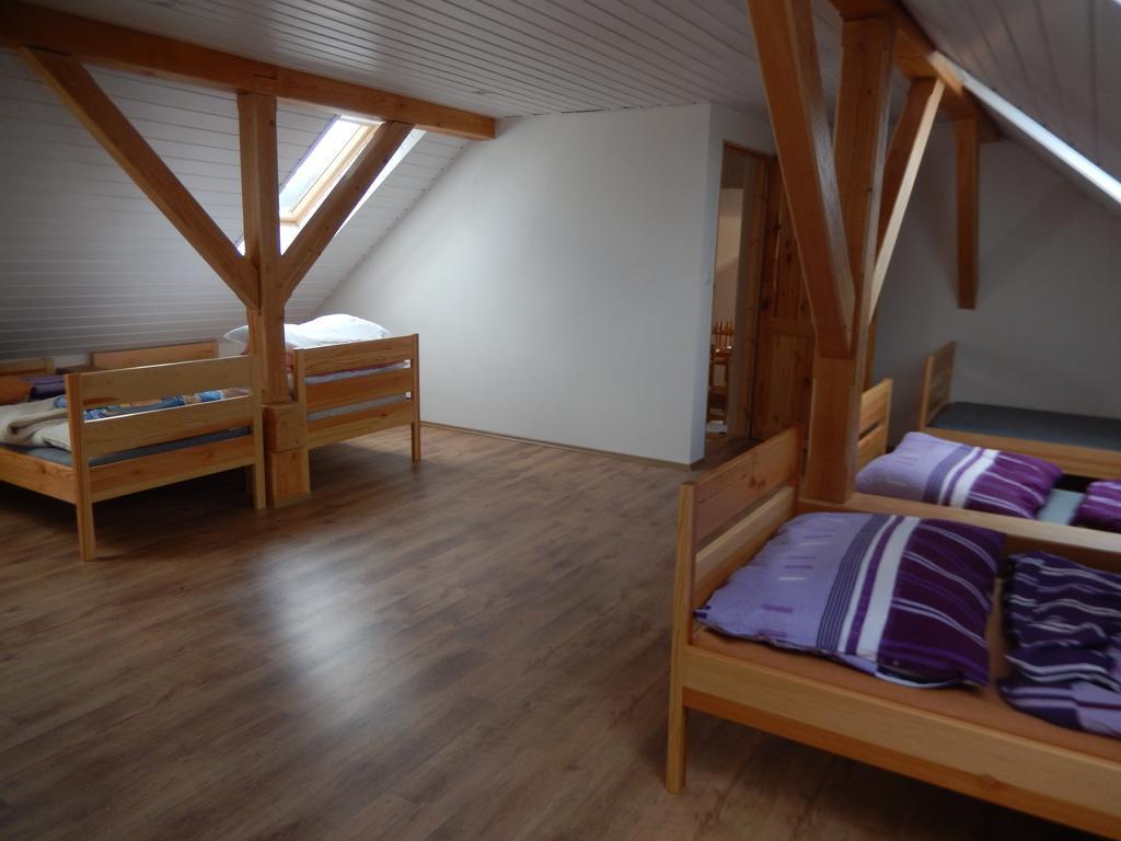 Apartment U Lochu Knovicky Екстер'єр фото